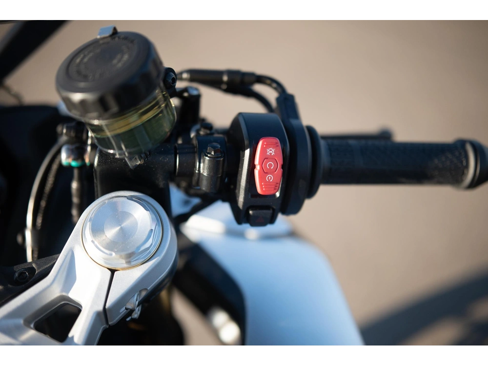 2026 Cfmoto 450ss alt