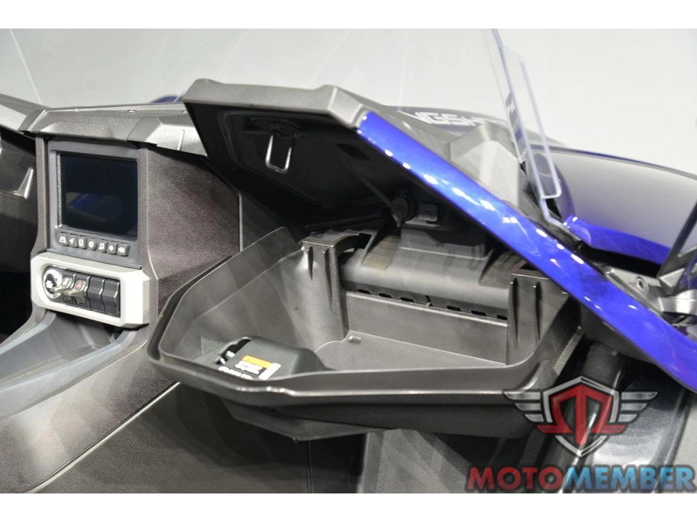 2024 Slingshot Slingshot® Sl Autodrive Midnight Blue alt