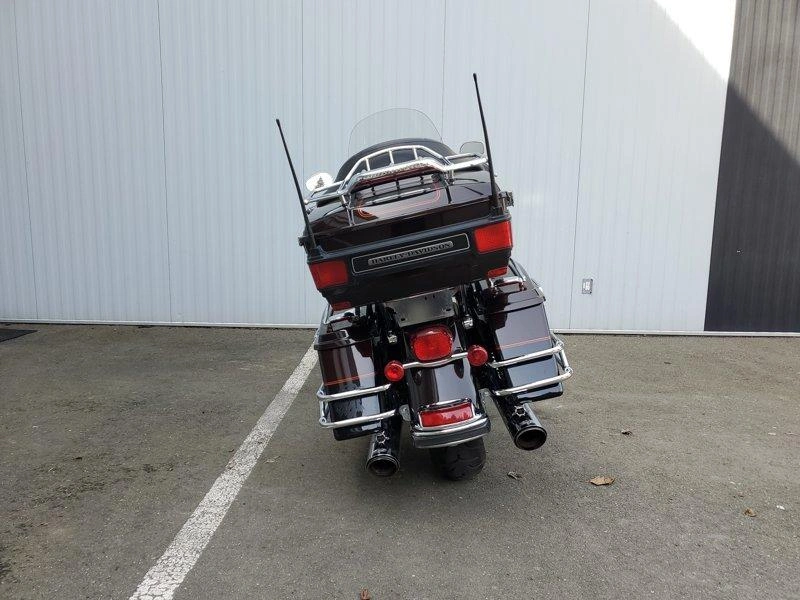 2011 Harley-davidson Flhtcu - Electra Glide® Ultra Classic® alt