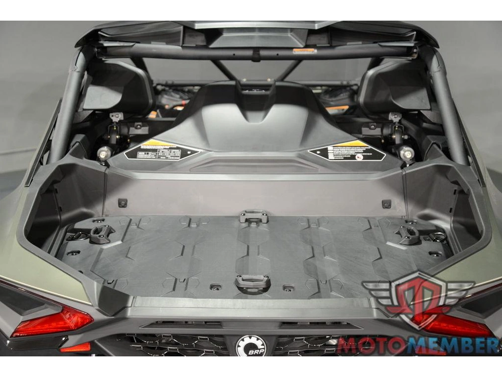 2026 Can-am Maverick R X Rc alt