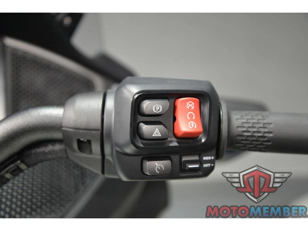 2026 Can-am Spyder Rt Sea-to-sky alt