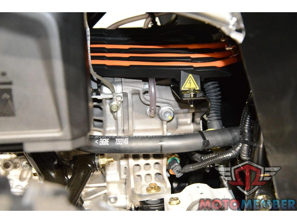 2026 Can-am Outlander Electric alt