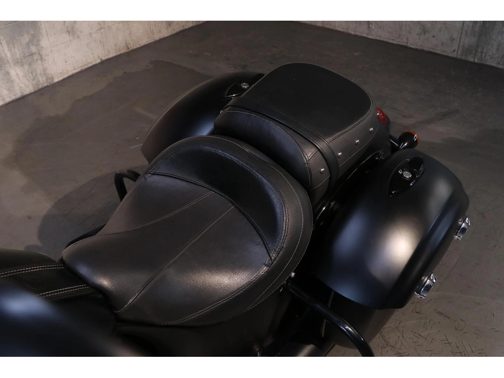 2018 Indian Motorcycle Springfield Dark Horse alt