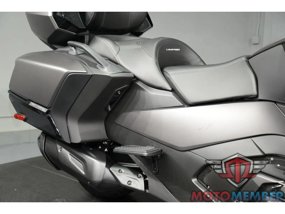 2026 Can-am Spyder Rt Limited Dark alt