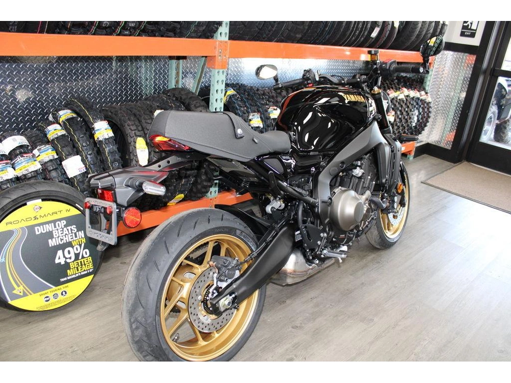 2025 Yamaha Xsr900 alt