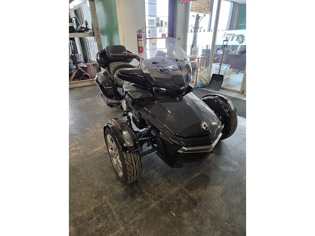 Can-Am SPYDER F3 LIMITED 1000 KM 2023