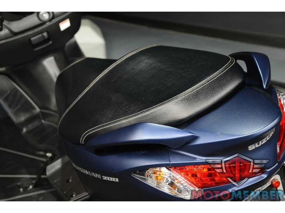 2022 Suzuki Burgman 200 alt