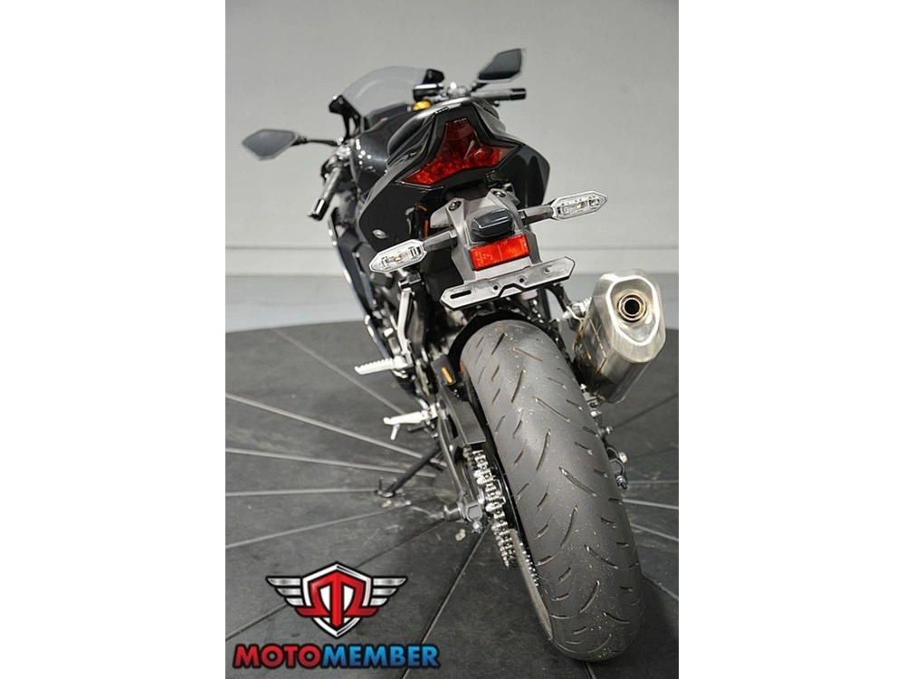 2025 Kawasaki Ninja® Zx™-4r Abs alt