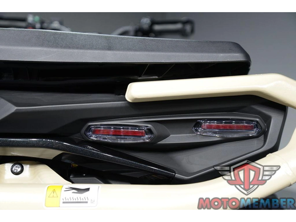 2026 Can-am Outlander Backcountry 1000r alt