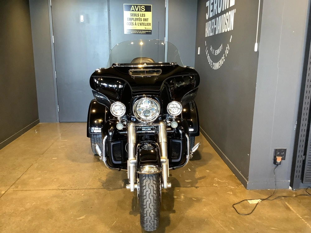 Harley-davidson Tri-glide Flhtcutg 2023 alt