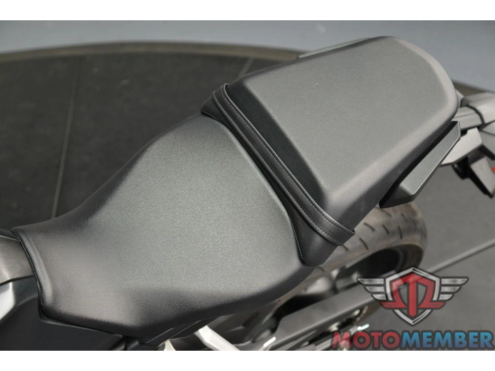 2025 Honda Cb300r alt