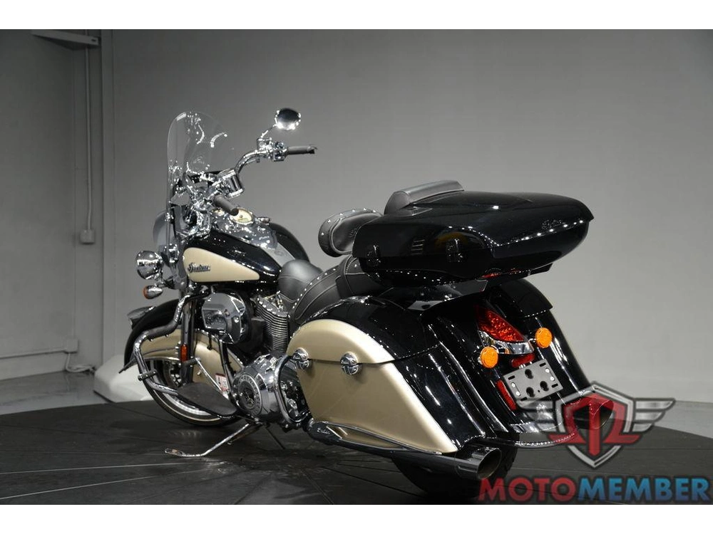 2022 Indian Motorcycle Springfield® Black Metallic/dirt Track Tan alt