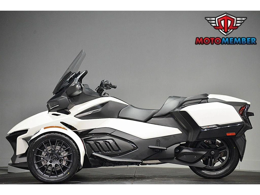 2026 Can-am Spyder Rt alt