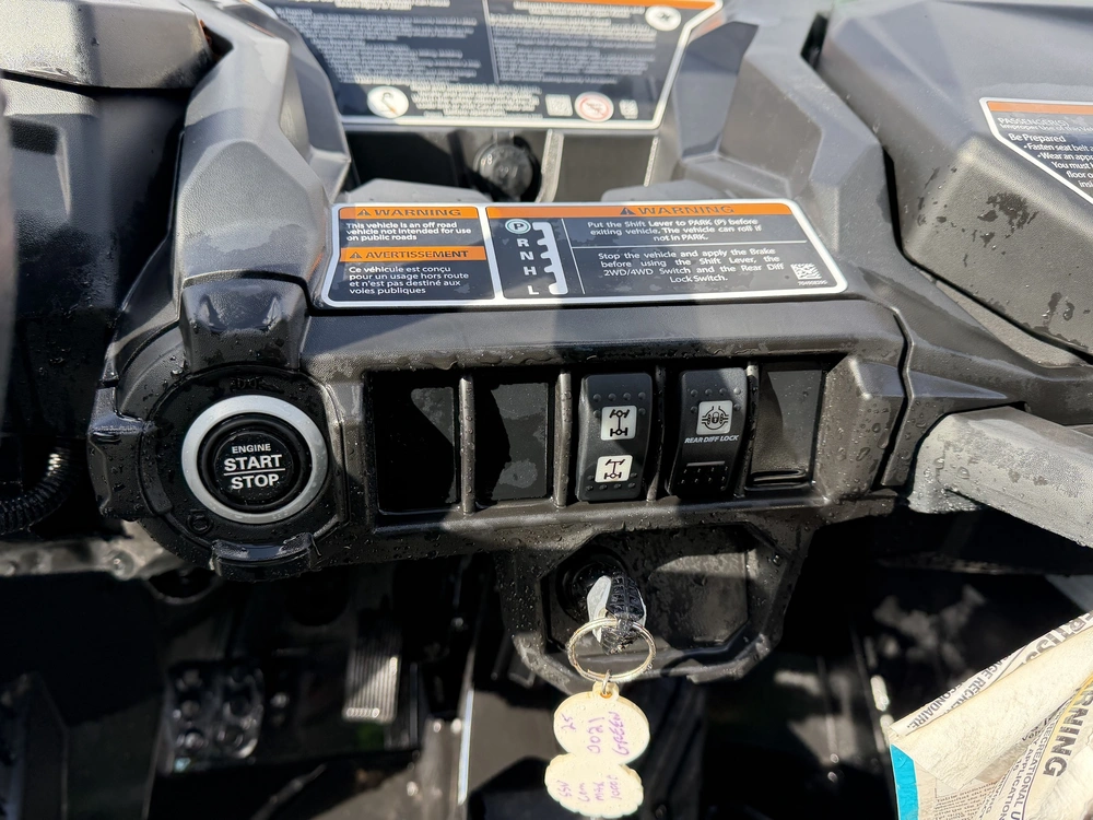 2025 Brp Commander Max Dps 1000r alt