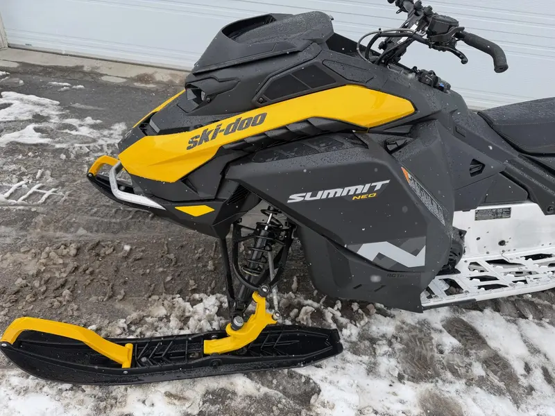 2026 Ski-Doo SUMMIT NEO 600 EFI 55hp