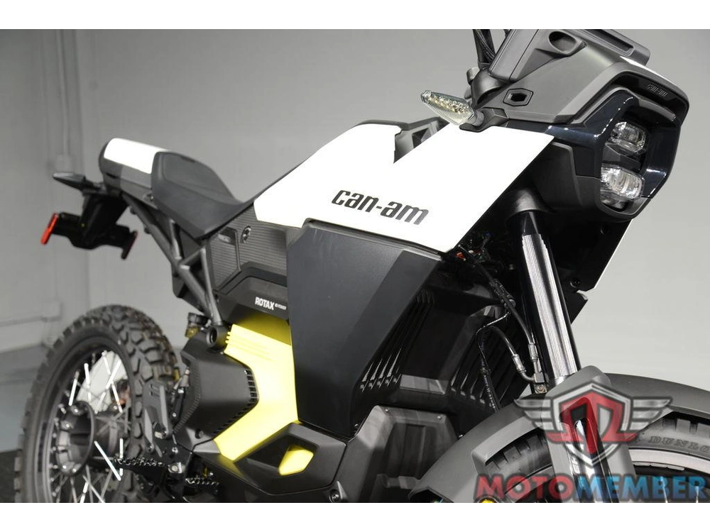 2025 Can-am Origin White alt