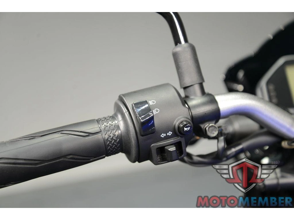 2023 Yamaha Mt-03 alt