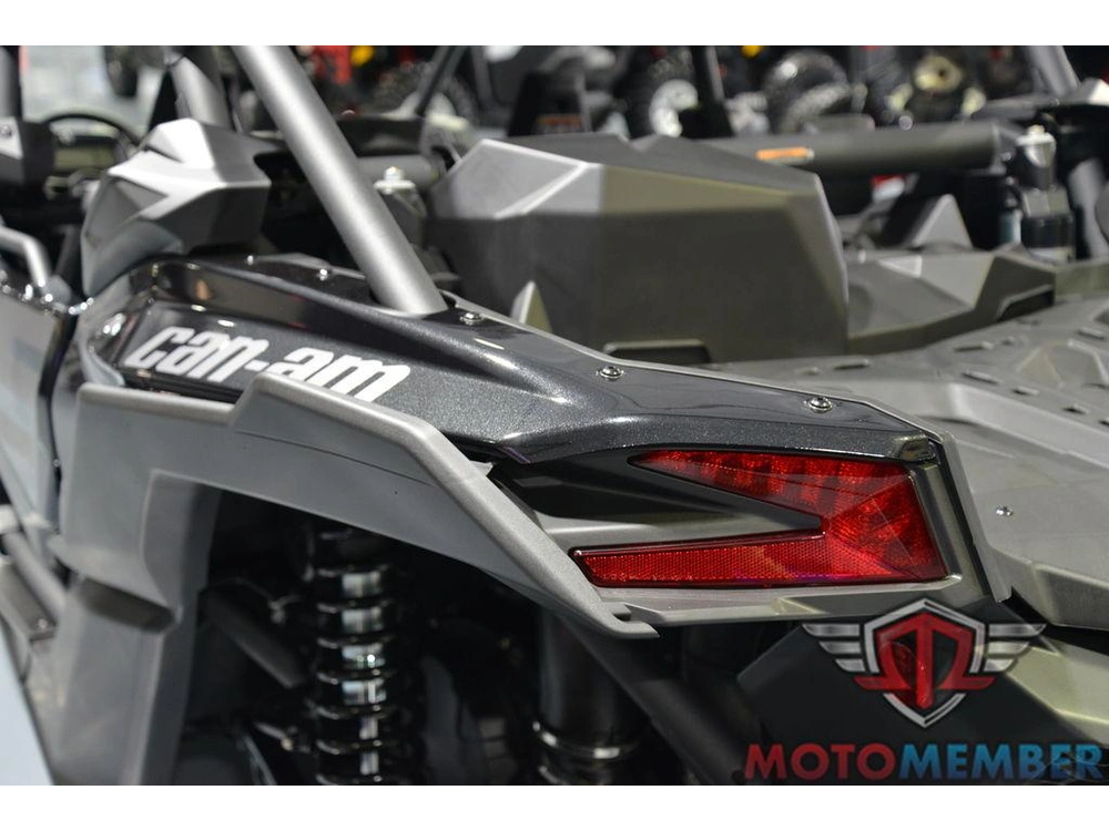 2025 Can-am Maverick X3 Max X Ds Turbo Rr With Smart-shox Triple Black alt