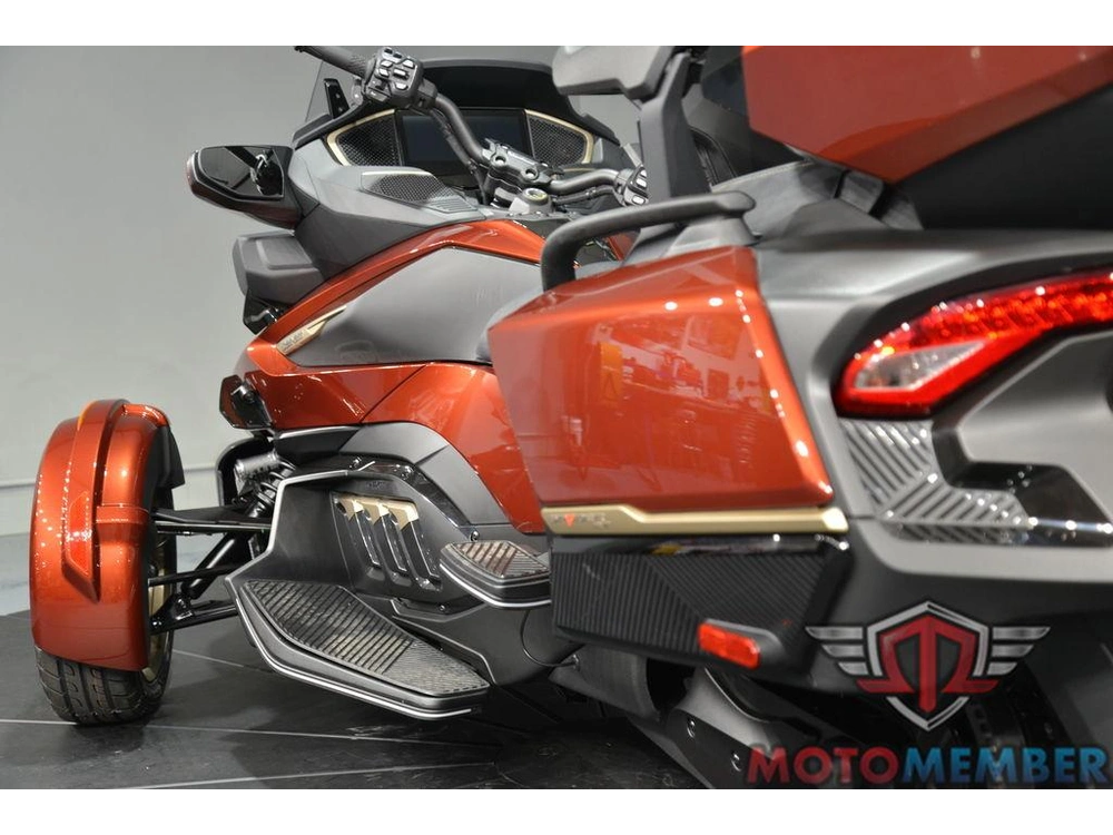 2026 Can-am Spyder Rt Sea-to-sky alt
