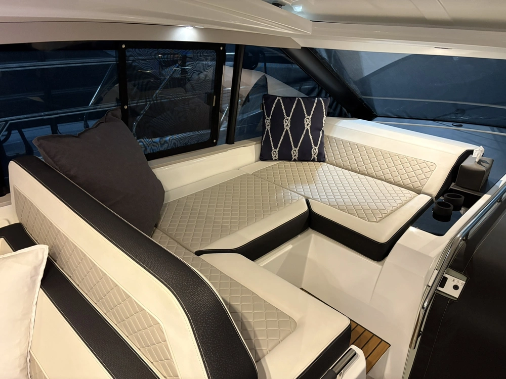 2022 Jeanneau Leader 46 alt