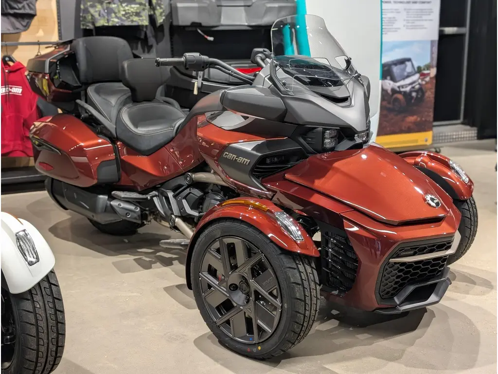 2026 Can-Am Spyder F3 Limited Special Series - Mars Red Metallic 