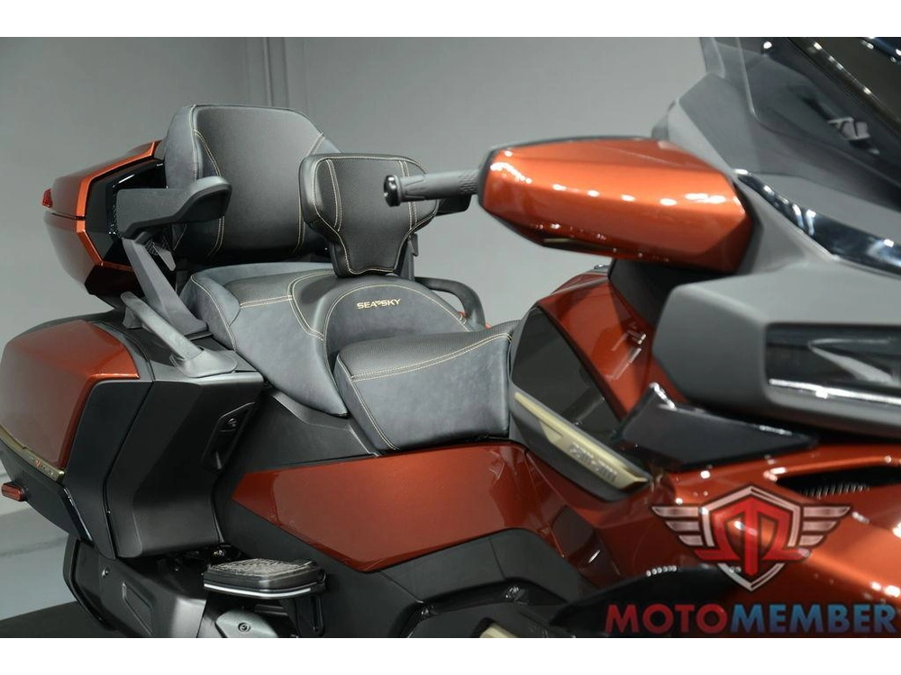 2026 Can-am Spyder Rt Sea-to-sky alt