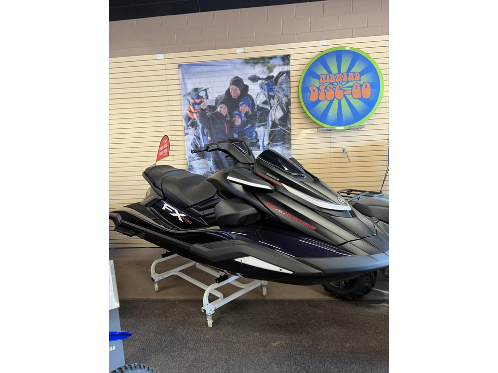 2026 Yamaha Svho alt