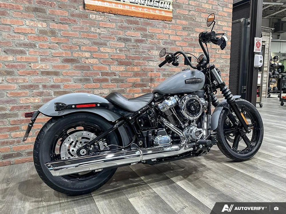 2026 Harley-davidson Street Bob alt