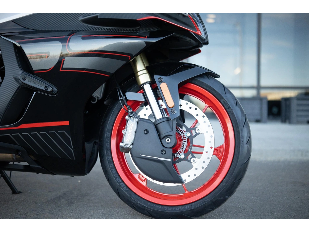 2026 Cfmoto 450ss alt