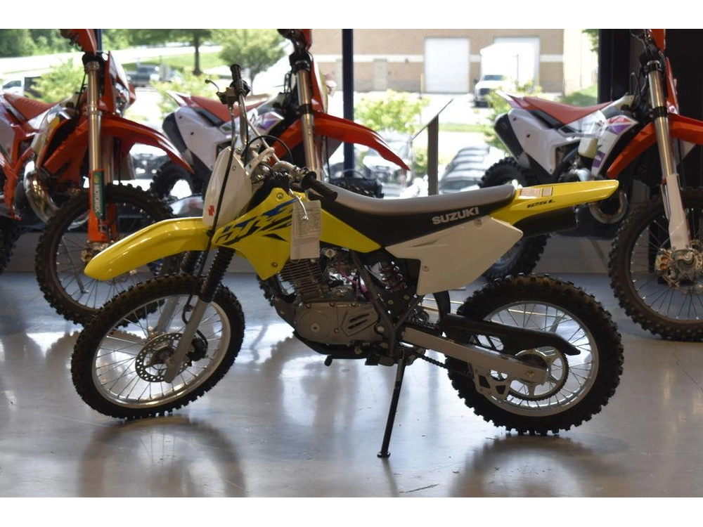 2025 Suzuki Dr-z125l alt