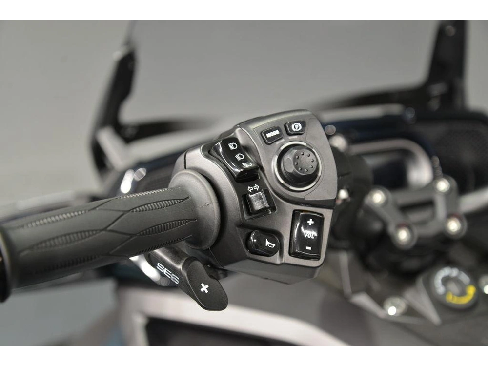 2026 Can-am Spyder Rt Limited Dark alt