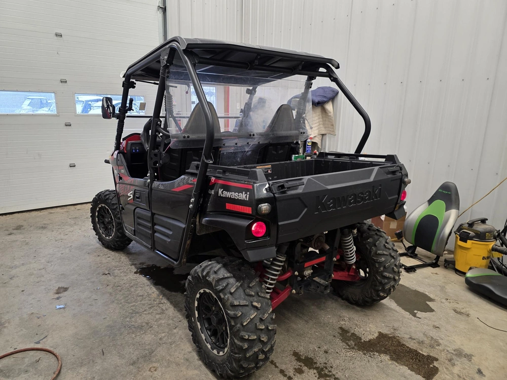 2022 Kawasaki Teryx S Le alt