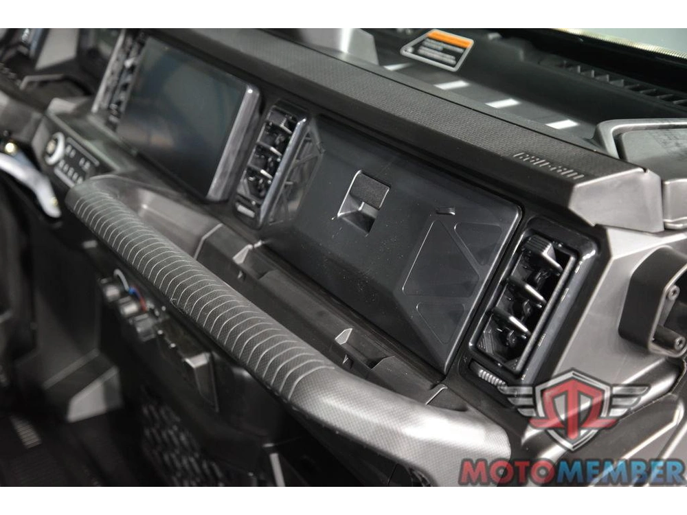 2026 Can-am Defender Max Xt Cab Hd11 With 10.25 In. Infotainment Dark Wildland Camo alt