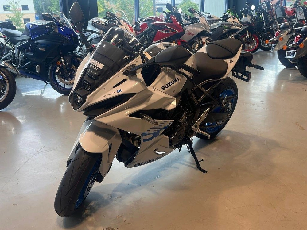 2026 Suzuki Gsx-8r alt
