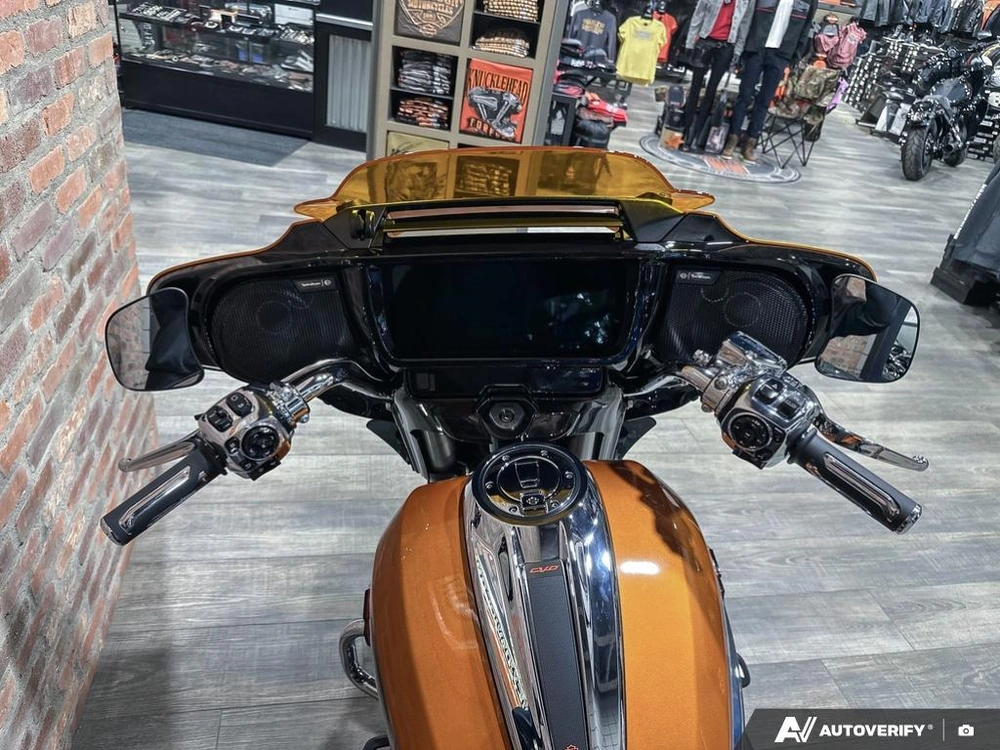 2026 Harley-davidson Cvo Street Glide alt