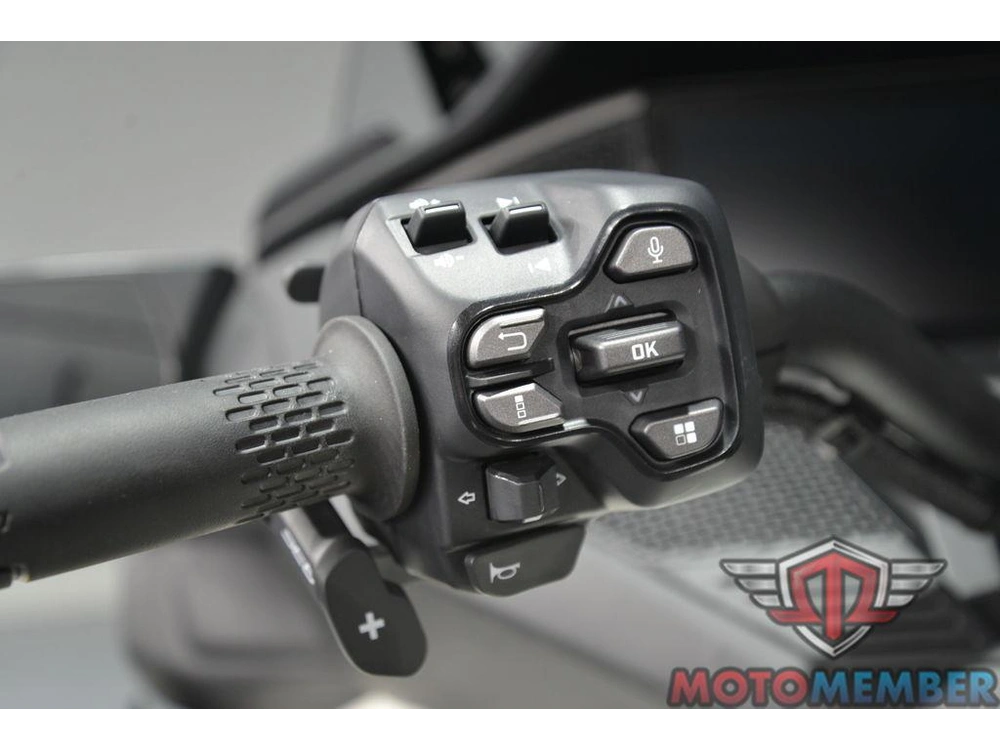 2026 Can-am Spyder Rt Sea-to-sky alt