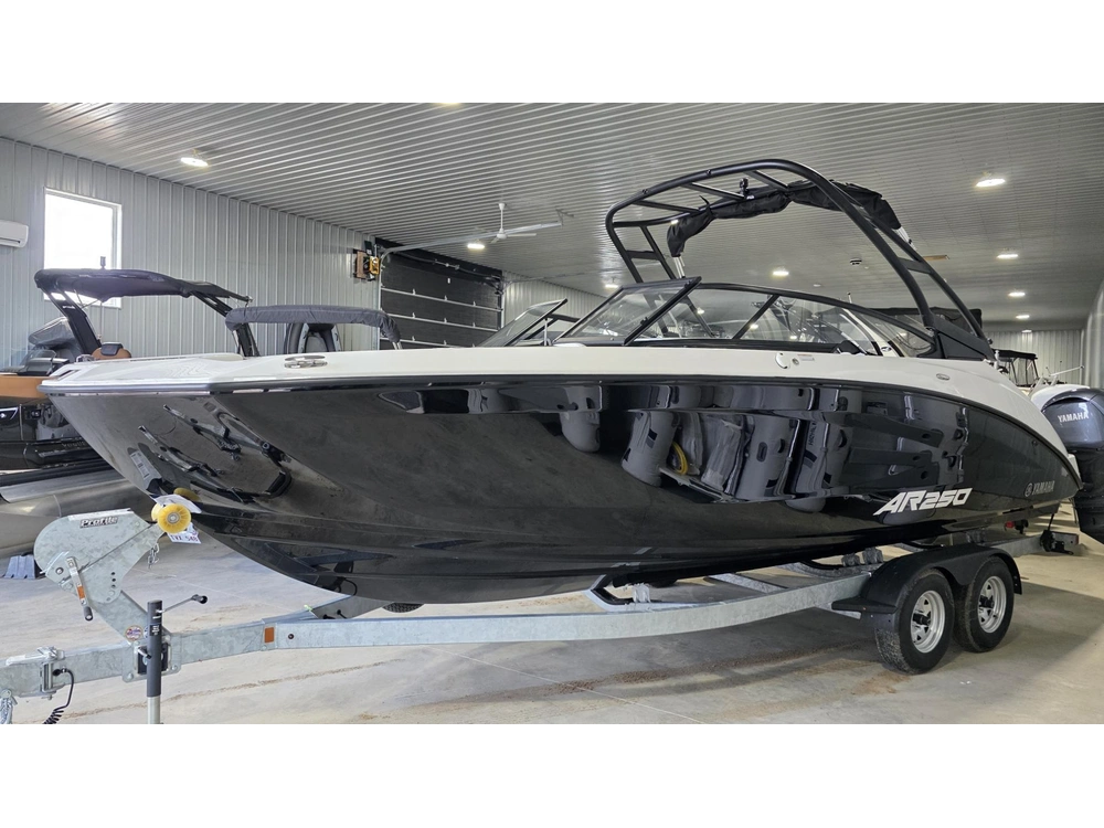 Yamaha Ar 250 2026 alt