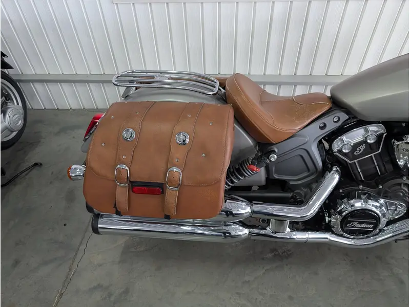 2017 Indian Motorcycle SCOUT 1200 thumbnail 8