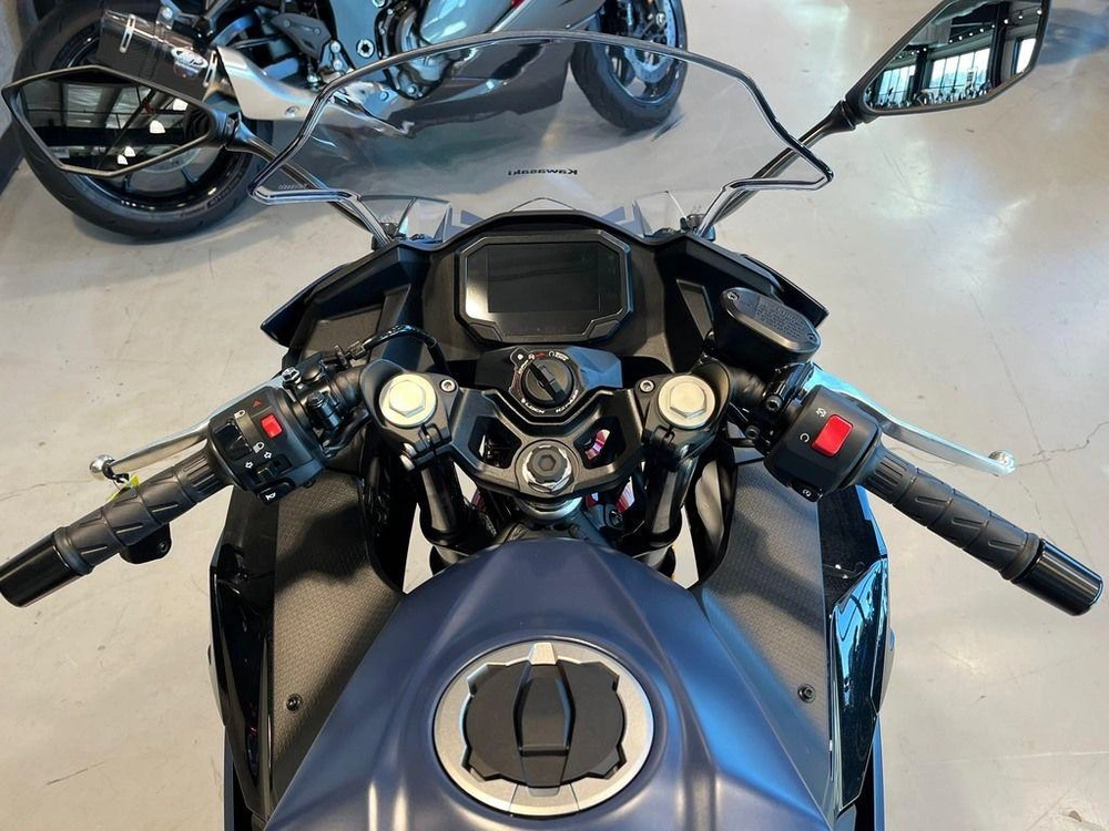 2026 Kawasaki Ninja® 500 Se Abs alt