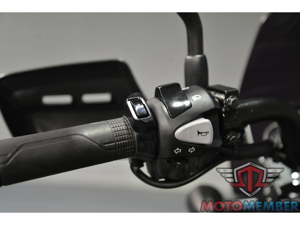 2023 Honda Scl500 alt