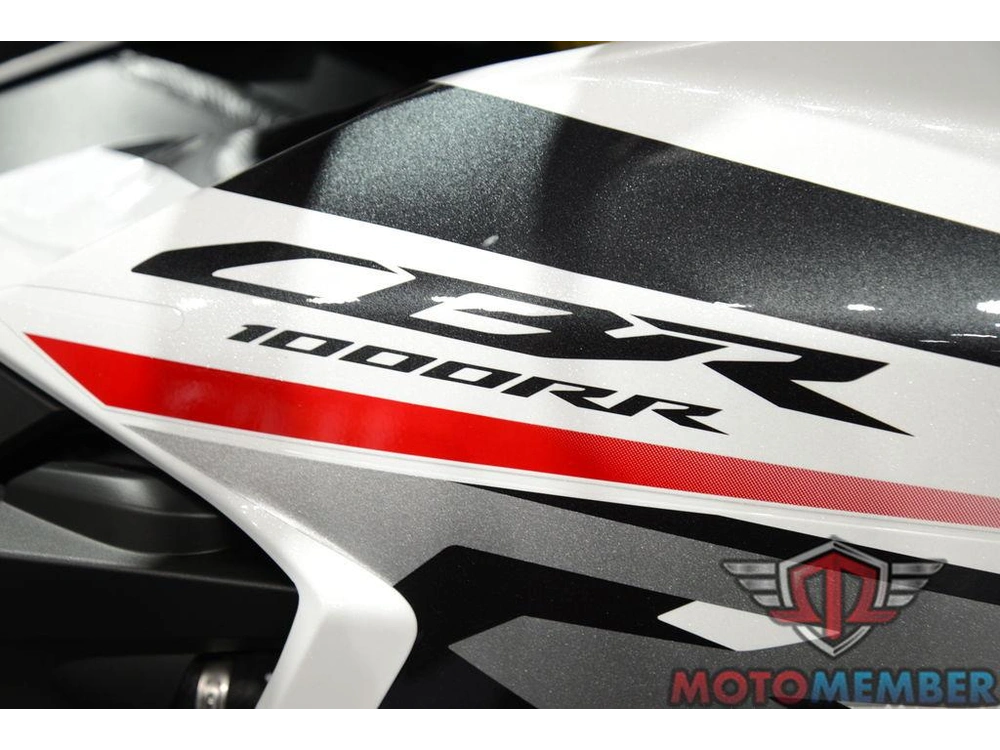 2026 Honda Cbr1000rr alt