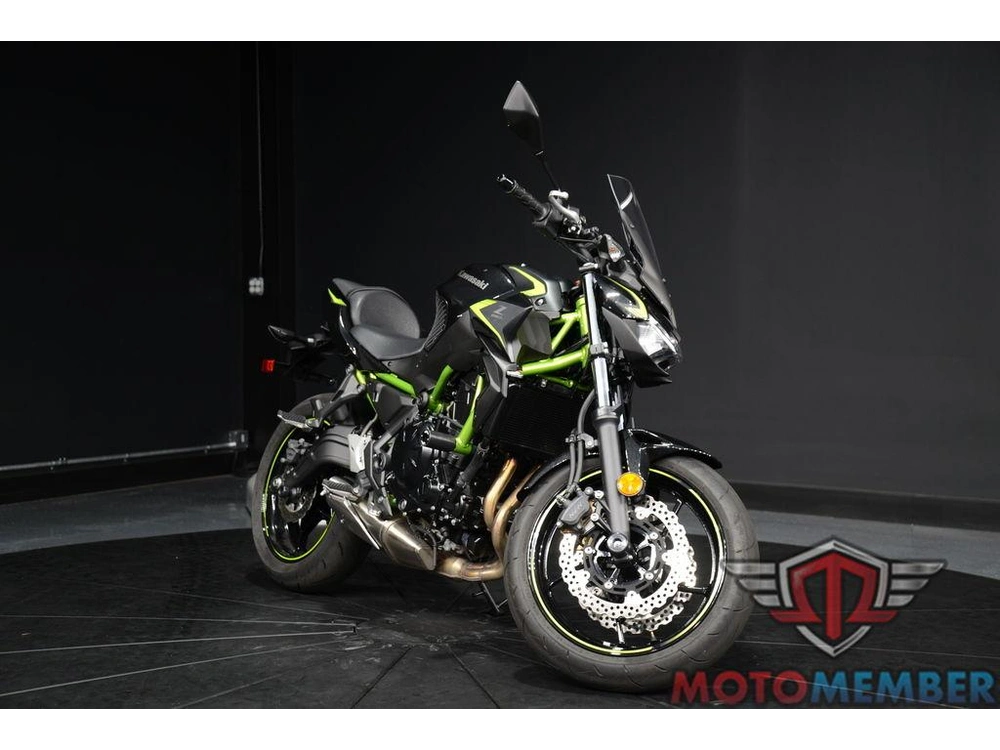 2022 Kawasaki Z650 alt