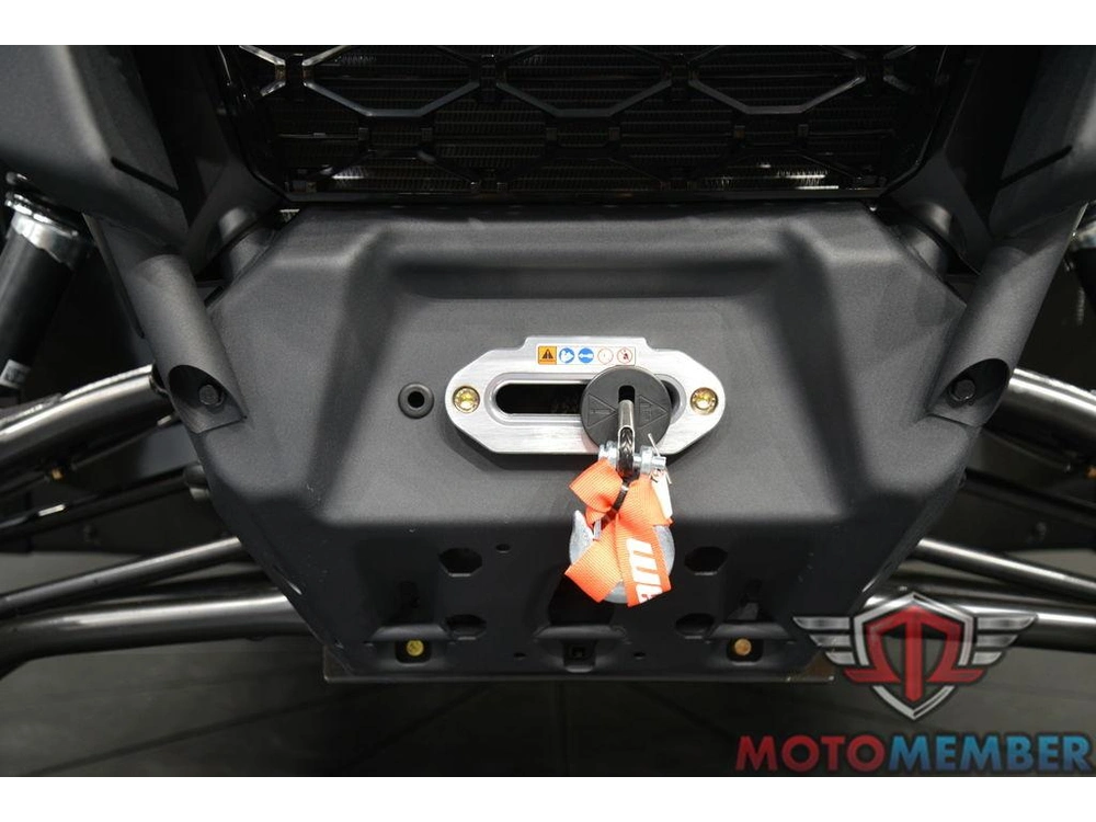 2026 Can-am Defender Max Xt Hd11 With 10.25 In. Infotainment alt