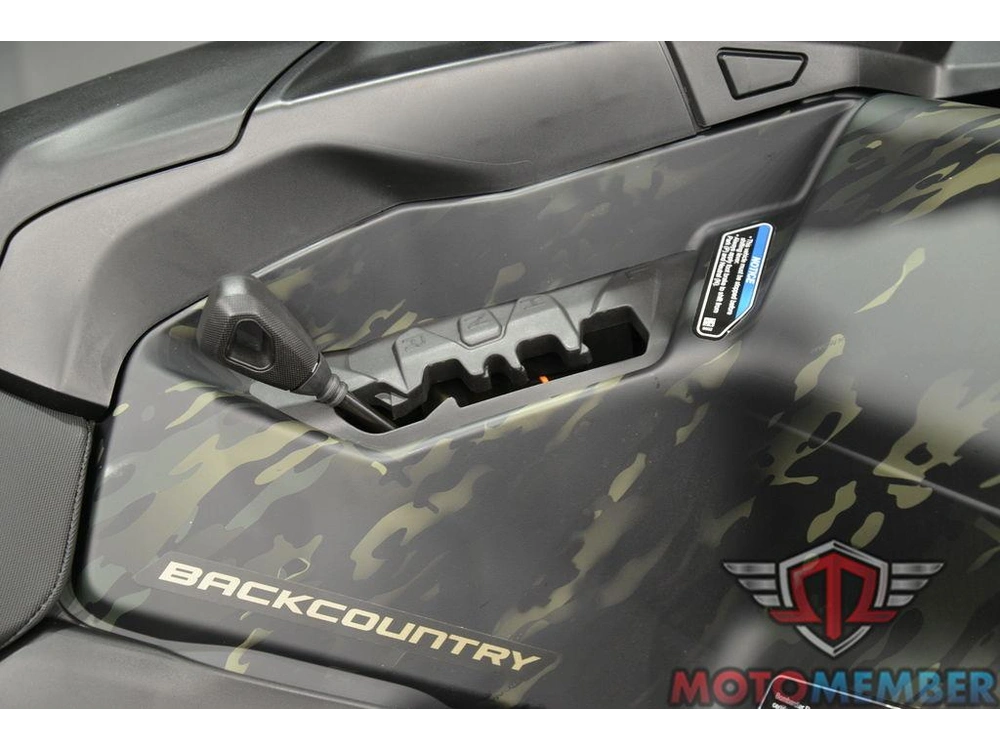 2026 Can-am Outlander Backcountry 1000r Multicam Dark Camo alt