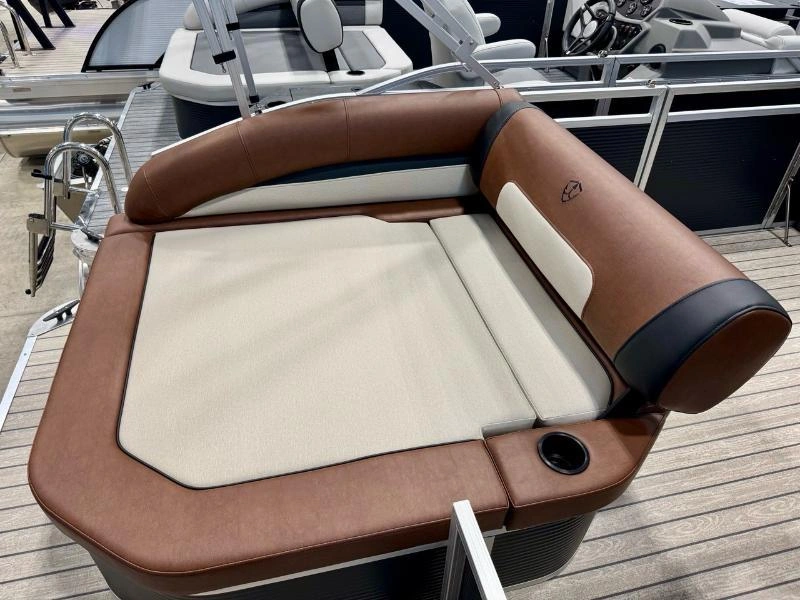 Armada Saphir Swing Back 19'x8' 2026 alt