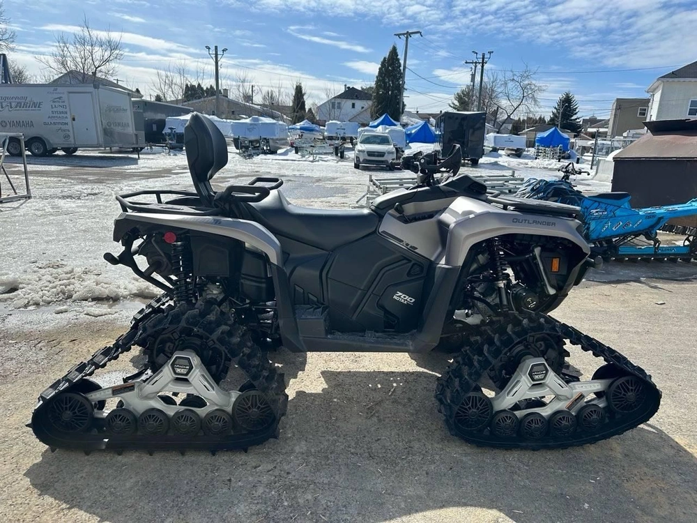 2025 Can-am Outlander 700 Max Xt alt