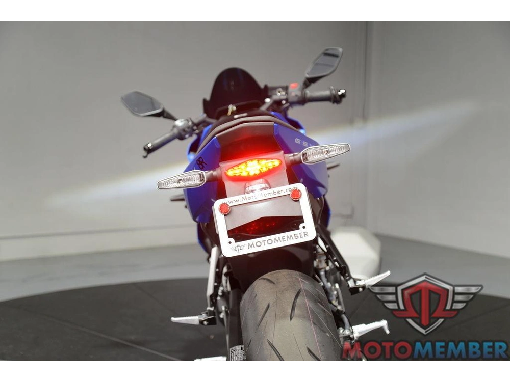2024 Suzuki Gsx-8r alt