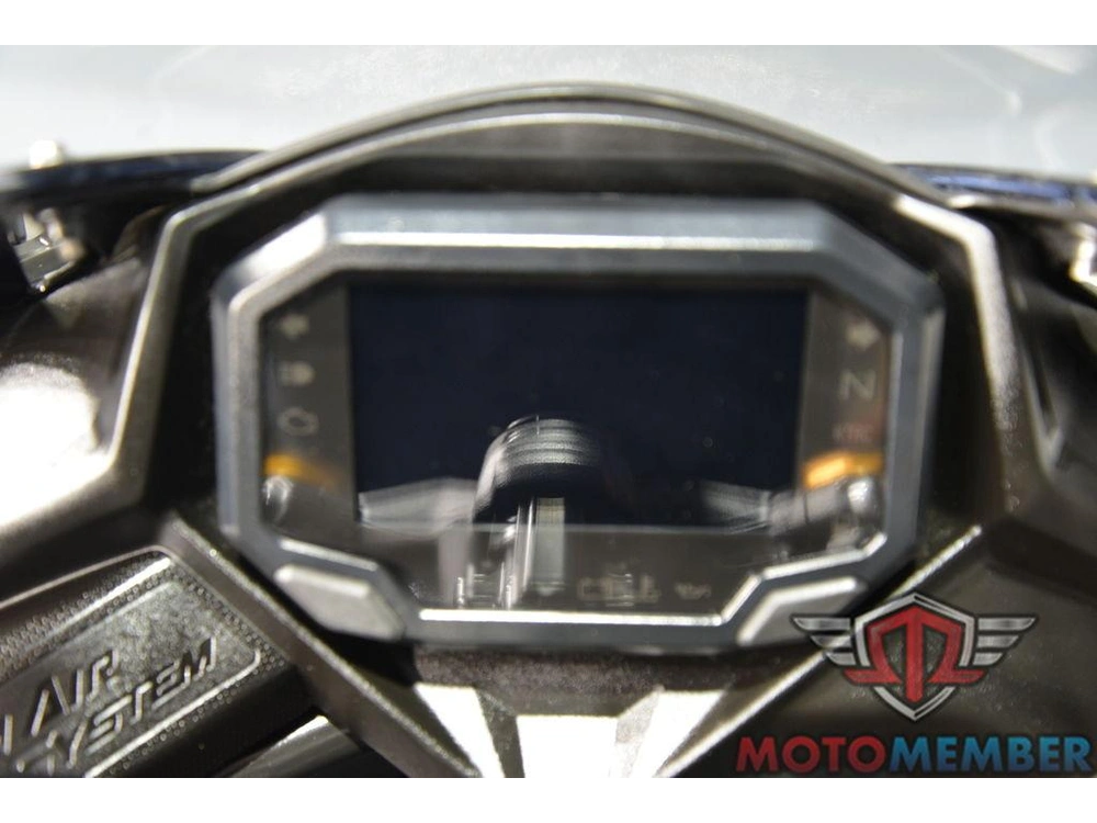 2025 Kawasaki Ninja® Zx™-4r Abs alt