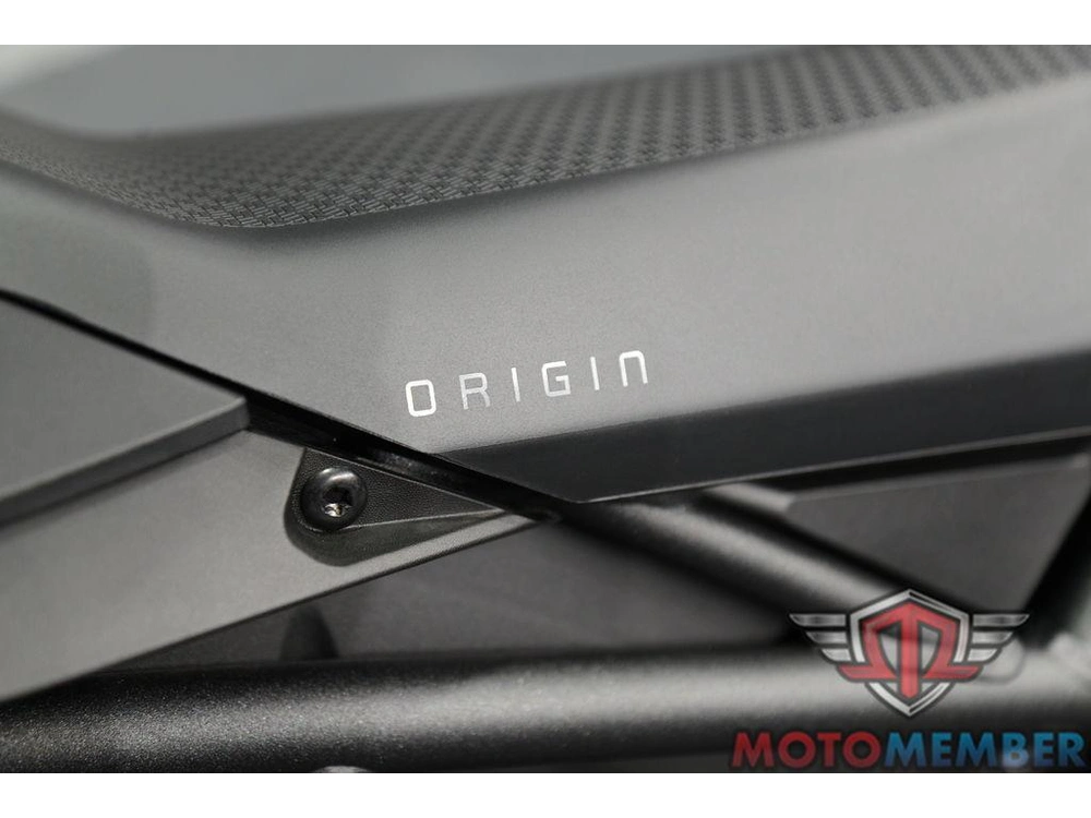 2025 Can-am Origin White alt