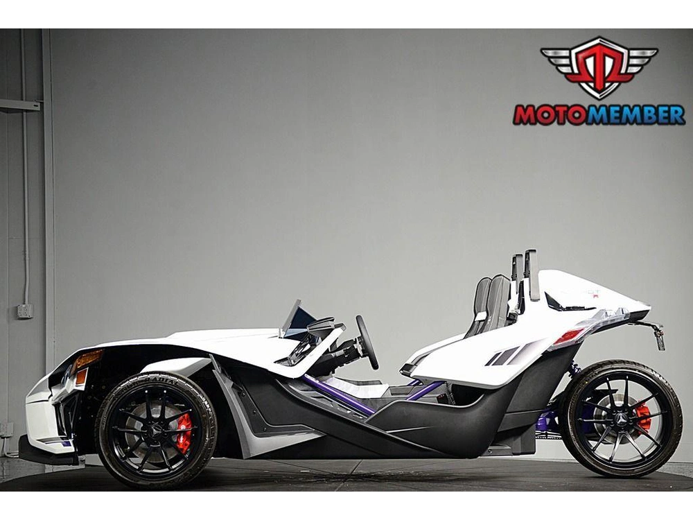 2024 Slingshot Slingshot® R Autodrive Purple Lightning alt